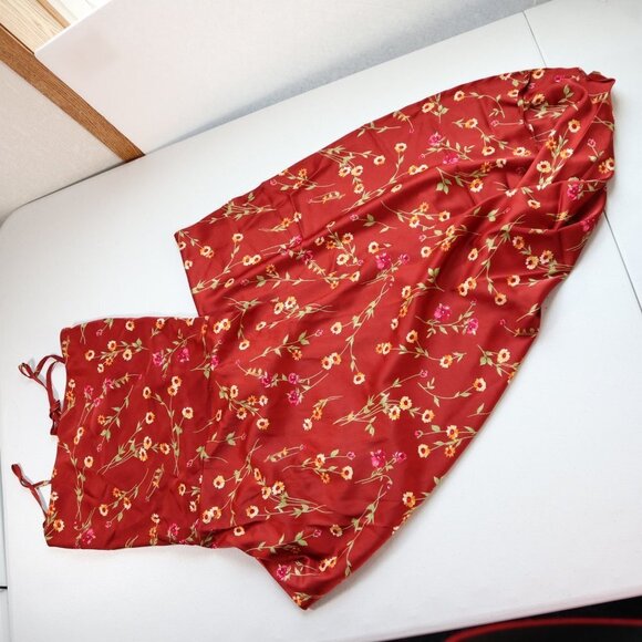 NEW Danielle Bernstein WeWoreWhat Tie Back Floral Midi - Picture 4 of 13